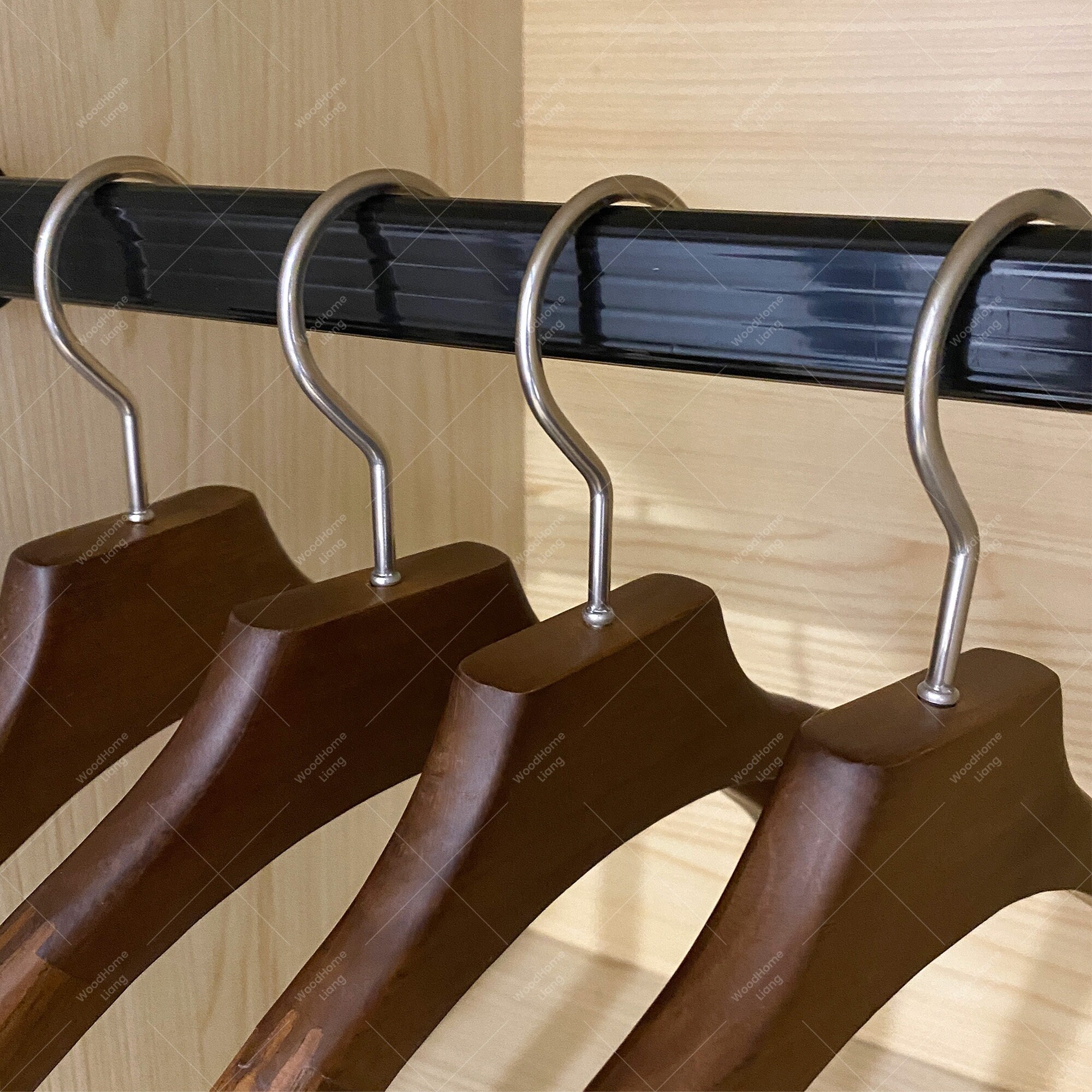 Curved Wood Hangers, Smooth Finish Wood Suit Hangers ,clothing Hangers ...