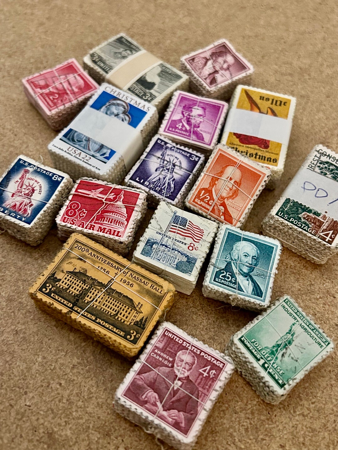 10 Thread Tied Stacks of 100 - Vintage US Postage Stamps Sold in Lots ...