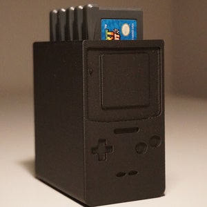 GBA カートリッジ ホルダー、ゲームボーイ アドバンス カートリッジ スタンド、GBA カートリッジ スタンド、ゲームボーイ ゲーム ホルダー、最大 5 個のカートリッジを保持 (STL ファイルのみ)