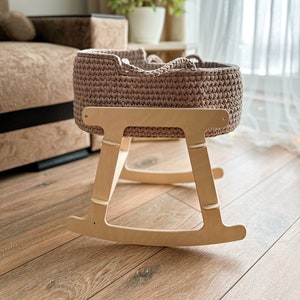 Cesta de muñecas de ganchillo, moisés para muñecas, portabebés con ropa de cama, regalo de segundo cumpleaños, decoración de guardería para niñas