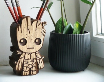 Portalápices de Groot, archivos cortados con láser, manualidades digitales Glowforge, descarga SVG, DXF, CDR y PDF