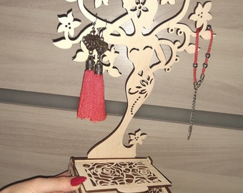 Box with a tree for jewelry.  Laser cut files SVG, DXF CDR Glowforge file vector plans laser file, cnc pattern, cnc cut laser cut cnc router