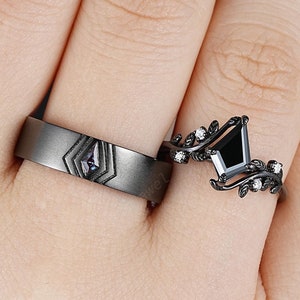 Kite Black Moissanite Couples Promise Ring Set Black Gold Alexandrite His and Hers Wedding Band Gothic Twig Leaf Witchy Engagement Ring Set