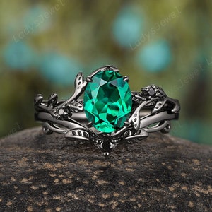 Gotische smaragd en diamanten bruidsset, ovale groene smaragd verlovingsring set, Rhodium Black Gold May Birthstone Witchy Promise-ring voor haar