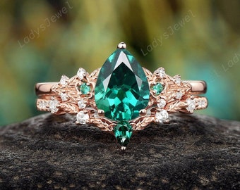 Pear Cut Emerald Engagement Ring Set, 14K Rose Gold Fantasy Inspired Floral Leaf Bridal Set, May Birthstone Wedding Promise Ring for Women