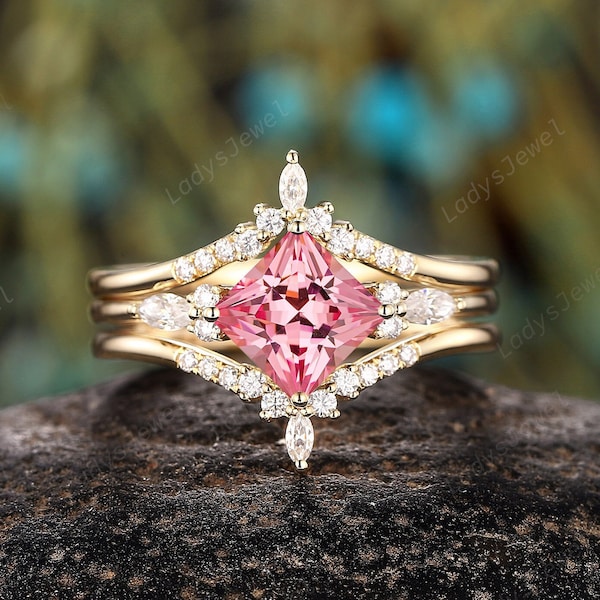 Pink Sapphire and Diamond Engagement Ring, 14K Yellow Gold Princess Peach Sapphire Bridal Set, Sapphire Promise Ring with Ring Guard Spacer