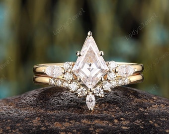 Vintage Kite Cut Moissanite and Diamond Engagement Ring Set, V Shape 14K 18K Yellow Gold Bridal Set, Unique Promise Anniversary Ring Gift