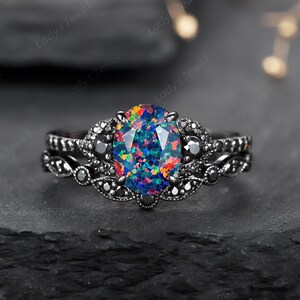 Gothic Facet Black Fire Opal Bridal Set, Rhodium Black Gold Hip Hop Engagement Ring Set Oval Color Change Opal Witchy Promise Ring for Women
