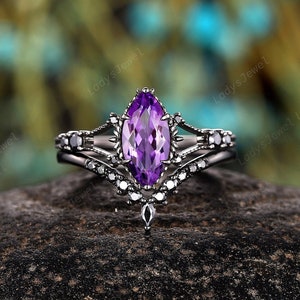 Natural Marquise Amethyst Engagement Ring Set Rhodium Black Gold February Birthstone Bridal Set Vintage Gothic Witchy Wedding Ring for Women