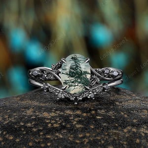 Nature Inspired Moss Agate Engagement Ring Goth Vine Leaf Custom Bridal Set 14K Black Gold Oval Cut Green Aquatic Agate Witchy Promise Ring