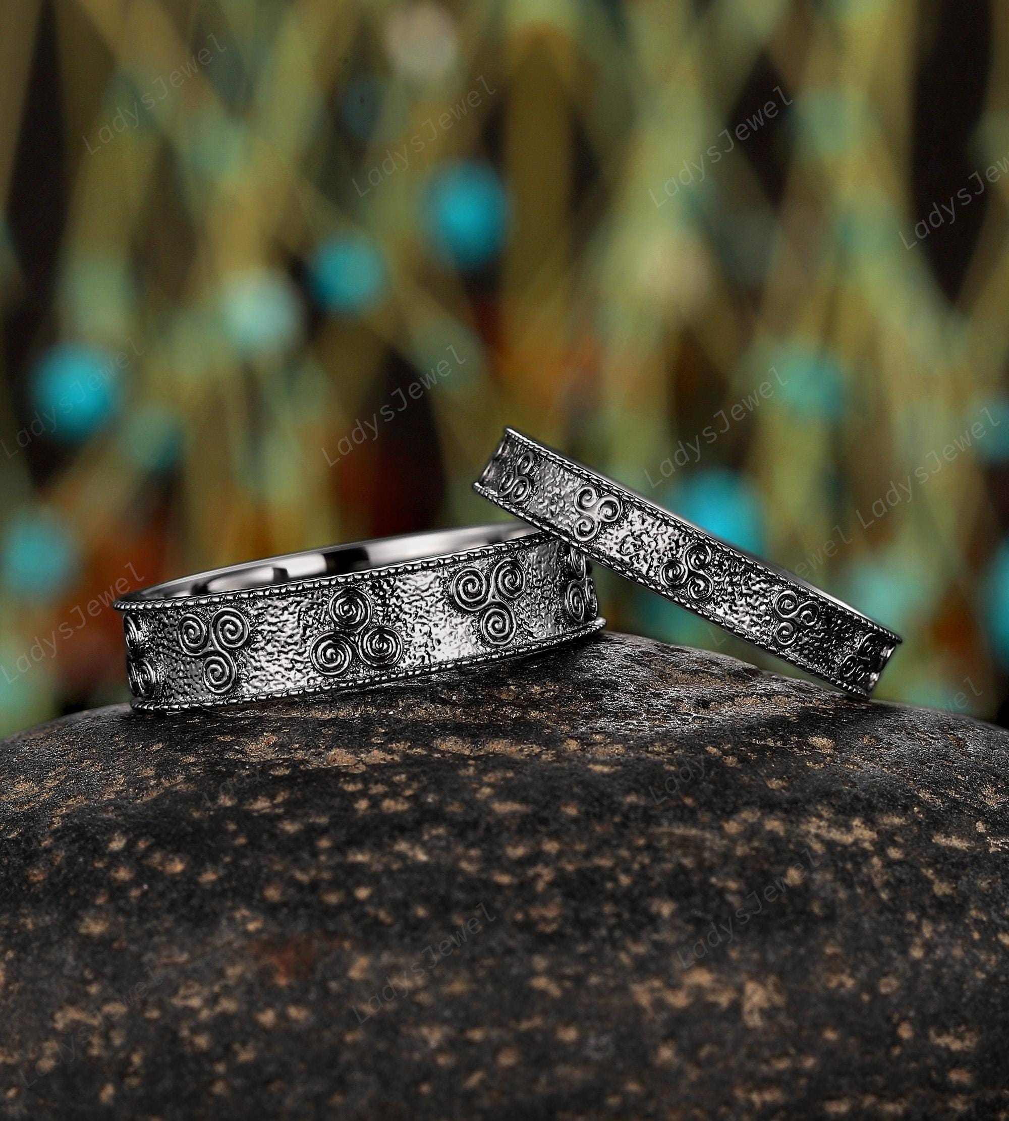 Spiral Celtic Knot His and Hers Wedding Band, 14K Black Gold