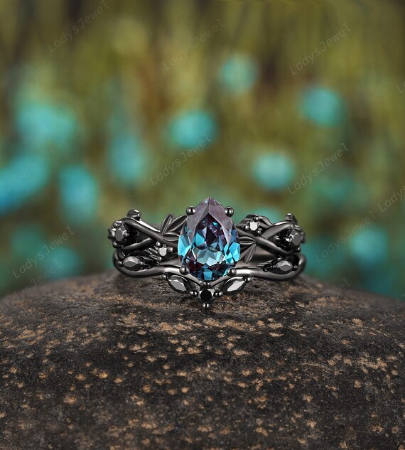 Gothic Pear Cut Alexandrite Engagement Ring Set Vintage June