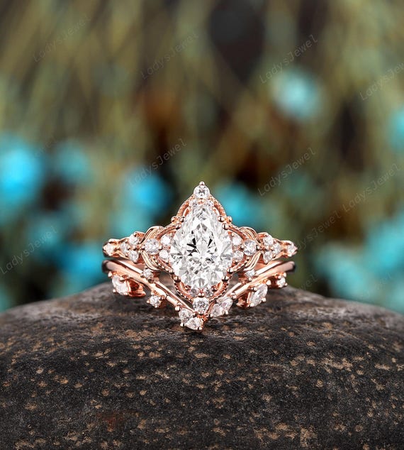 rose gold diamond dress rings Rose Gold Engagement Rings Are Now Popular