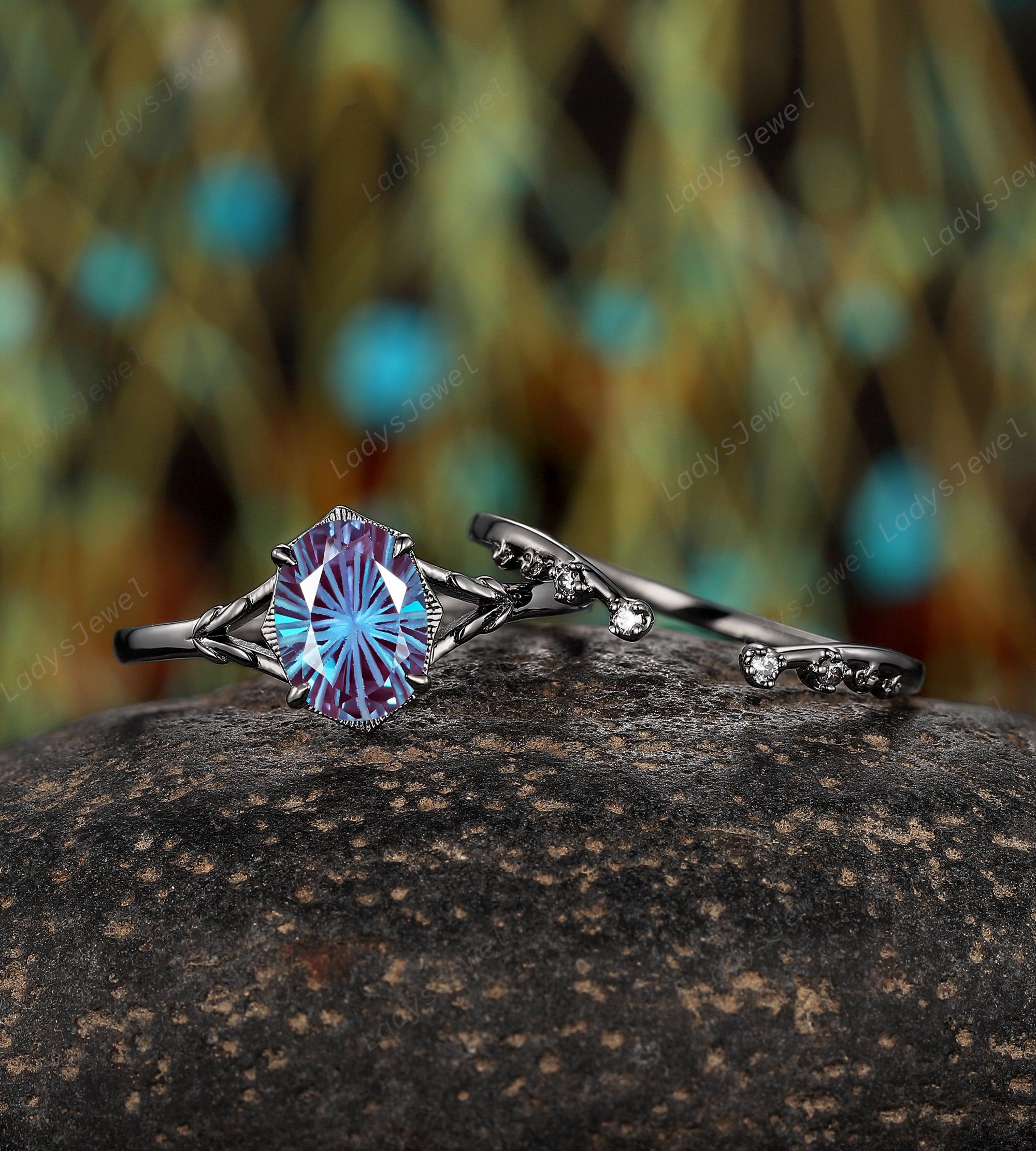 びっくちよこ 　WEIRDO GEMSTONE RING Oval Fireworks Alexandrite Engagement Ring Set Black Gold June