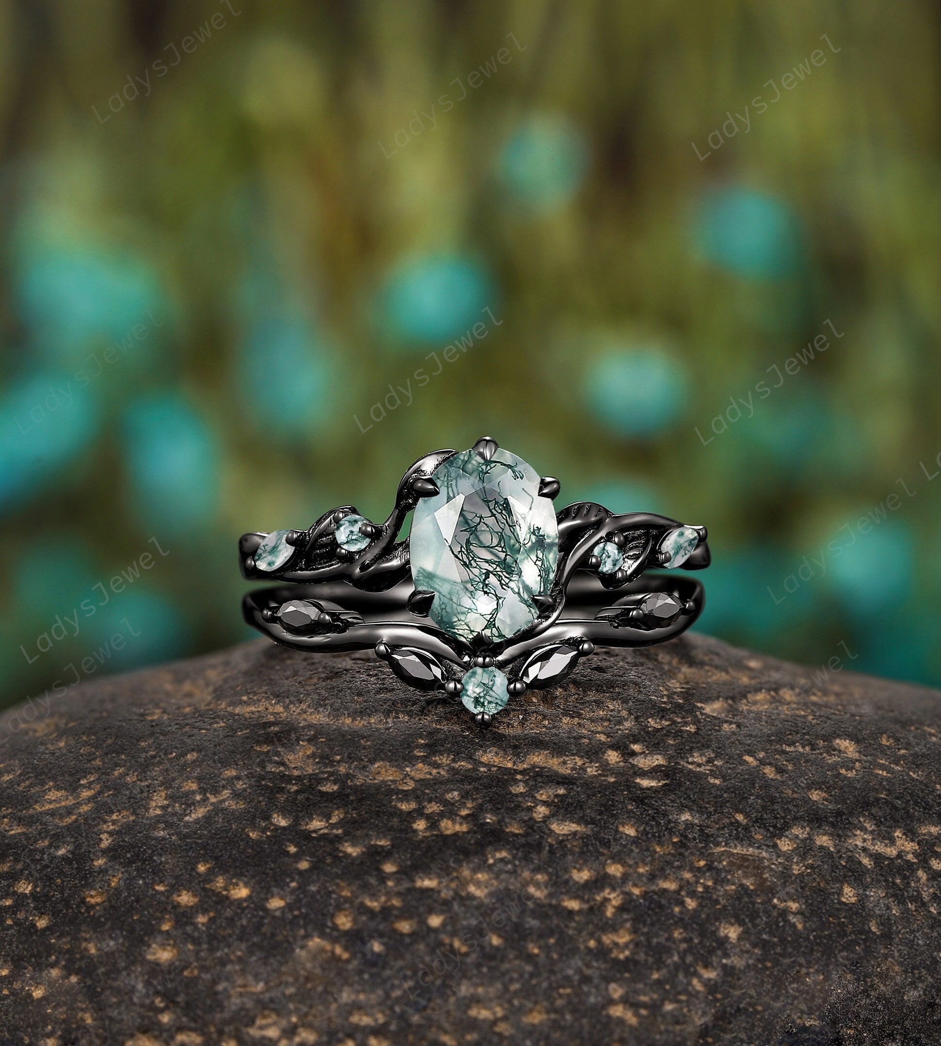 Gothic Moss Agate Engagement Ring Set Natural Oval Cut Green Agate