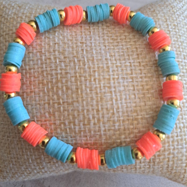 Bracelet estival élastique tendance perles heishi coloré orange fluo bleu vert d'eau et doré mixte unisexe femme cadeau
