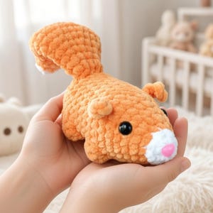 Häkelanleitung für ein Eichhörnchen (PDF) – ganz ohne Nähen! Einfaches Amigurumi-Plüschtier für unterwegs.