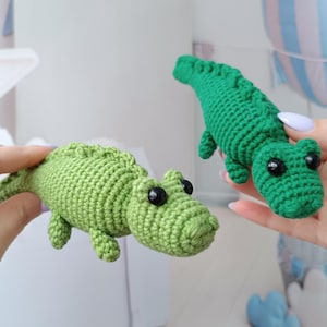 Crocodile plush crochet no sew pattern Amigurumi alligator for holidays souvenir Amigurumi tutorial PDF in English