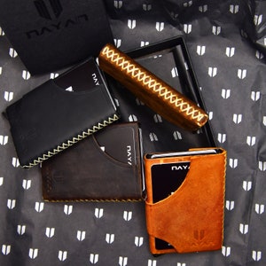 Personalisierte Leder Kartenhalter Brieftasche, Geschenkidee für Männer & Frauen, Handgefertigte Credit Cart Leder Brieftasche, Custom Design schlanke Brieftasche