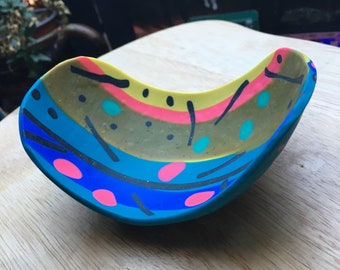 Polymer clay ring trinket bowl/dish. Blue yellow turquoise print. 10.5cm