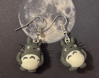 Grey cat earrings