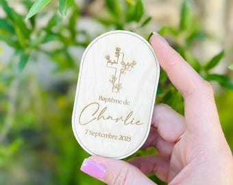 Personalized wooden magnets – Christening party favors – Choice of designs