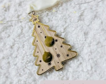 Personalized wooden Christmas tree – Up to 8 first names – Family decoration – Engraved tree hanging – Unique Christmas gift