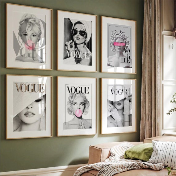  Bedroom Canvas Wall Art Girl Reading Fashion Magazine Picture  Print on Canvas Bathroom Wall Decor Modern Female Room Chanel Decor Artwork  Wall Decorations for Teen Girls Room Inspirational Poster: Posters 