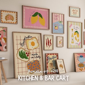 Może przedstawiać: Kolekcja oprawionych wydruków do kuchni i baru z ilustracjami jedzenia i napojów. Wydruki przedstawiają cytryny, tosty i koktajle. Tekst zawiera "What's Dinner" i "Let's Eat".