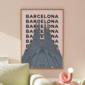 Voyage preppy, voyage à Barcelone Impression | Téléchargement d'art numérique | Art de la Sagrada Familia | Impression d'exposition de voyage tendance, art mural rétro mignon