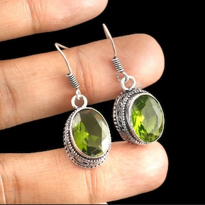 Peridot earring,green gemstone earring,925 sterling silver earring,handmade earring,peridot jewelry,gift for her, women jewelry