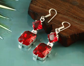 ハンドメイドのティアドロップガーネットイヤリング：925スターリング