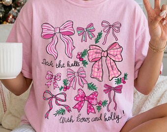Camiseta rosa navideña Comfort Colors®, sudadera con lazo navideño, camiseta navideña para niña