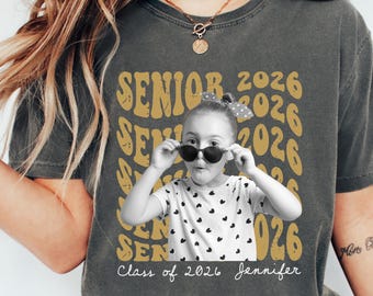 Koszulka Comfort Colors Senior 2026, spersonalizowana koszulka ze zdjęciem na zakończenie nauki, koszulka retro Grad 2026, spersonalizowana koszulka ze zdjęciem na zakończenie szkoły średniej