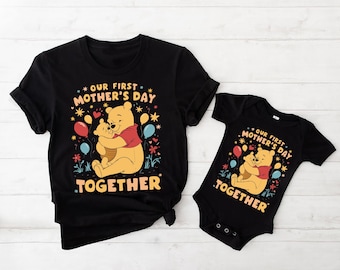 Koszulka z okazji 1. Dnia Matki, Koszulka z mamą Kubusia Puchatka, Bluza z mamą i dzieckiem Kubusia Puchatka, Pasująca do naszej koszulki First Together