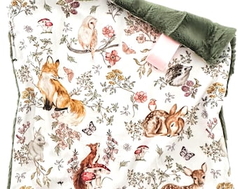 Couverture Sweet Woodland Lovey | Couverture de sécurité douce et câline |  Cadeau de naissance pour fille | Lovey fait main pour bébé | Pépinière des bois