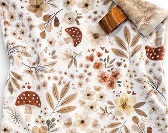 Couverture Minky Lovey champignon lunatique : décoration boisée pour chambre de bébé