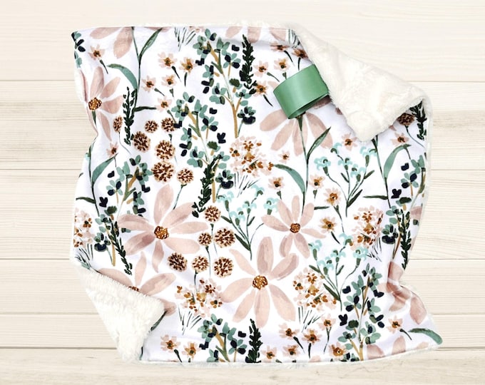 Boho Daisy Baby Blanket: Minky Floral Lovey, Soft Nursery Decor