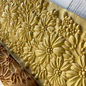 Embossed rolling pin Engraved rolling pin wooden rolling pin Flower pattern for clay and cookie image 7