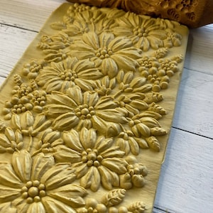 Embossed rolling pin Engraved rolling pin wooden rolling pin Flower pattern for clay and cookie image 5