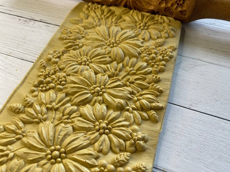 Embossed rolling pin Engraved rolling pin wooden rolling pin Flower pattern for clay and cookie image 5