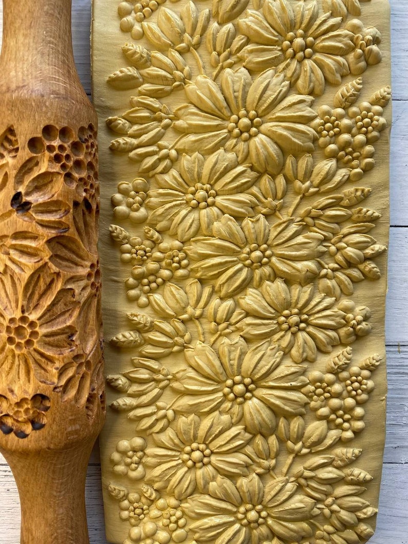 Embossed rolling pin Engraved rolling pin wooden rolling pin Flower pattern for clay and cookie image 9