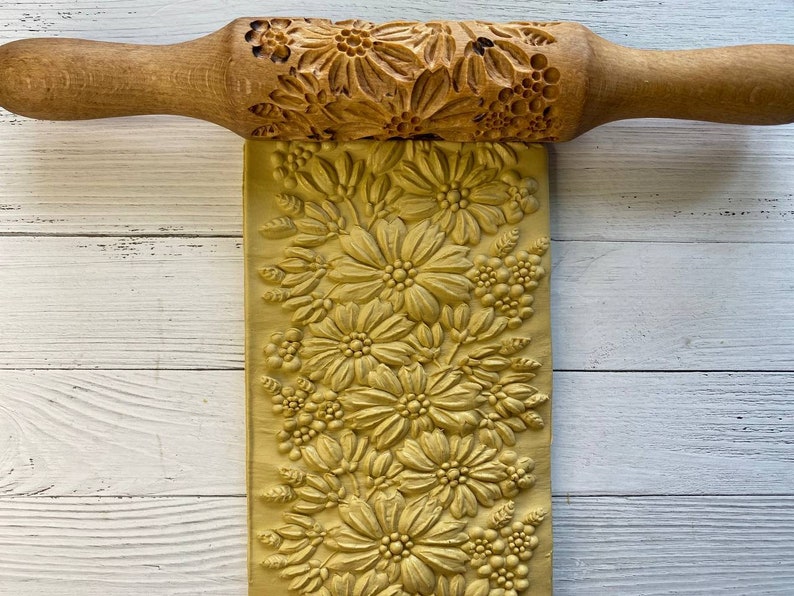 Embossed rolling pin Engraved rolling pin wooden rolling pin Flower pattern for clay and cookie image 4