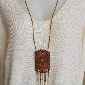 Lange Lederkette, einzigartige Boho Lederkette mit drei bunten Ketten, Leder flippige Kette/Lederschmuck/Geschenk für Sie