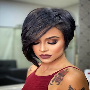 Lady&#39;s Short Fashion Wig with Side Part Synthetic Hair Topper - Wigs