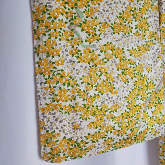 Japan Kimono,Silk Kimono,Vintage Kimono,floral design Kimono View 3