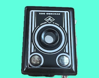 Vintage Agfa Synchro Box Camera - Iconische Box Camera uit de Jaren '50 - Perfect voor Verzamelaars en Analoge Fotografie Enthousiastelingen