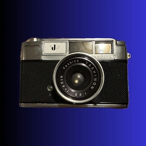 Yashica J-3 - Vintage 35mm Camera | 45mm f/2.8 Yashinon Lens | Classic Analog Photography | Japanese Quality