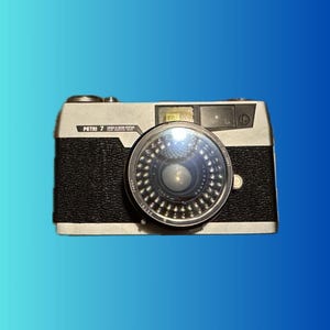 Petri 7S – Vintage 35mm Film Camera from Japan – Rangefinder with 45mm f/2.8 Lens – Tested & Working