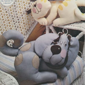 Uncut Simplicity Crafts Sewing Pattern 7252, Stuffed Animal, Dog, Cat, Toy, Gift, Boy or Girl, Home Decor, Puppy, Kitty, Kitten, Transfer